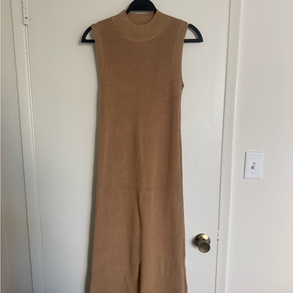 Mod Ref Sleeveless Tan Knit Dress